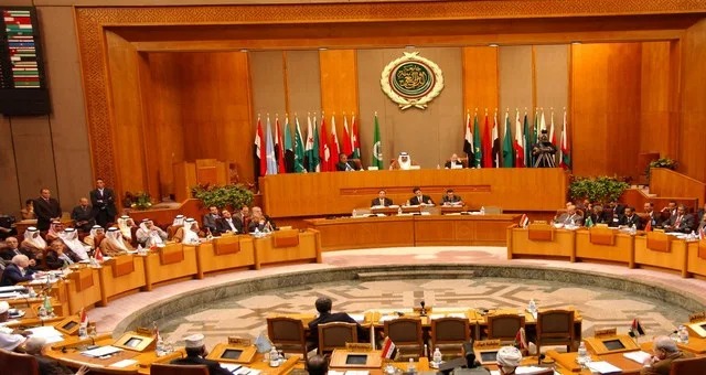 الجزائر تتحالف مع "الشيطان" لإعدام القمة العربية