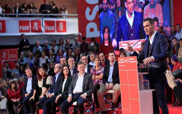 زعماء الحزب الحاكم في إسبانيا يرفضون تسليم هواتفهم لجهاز الإستخبارات