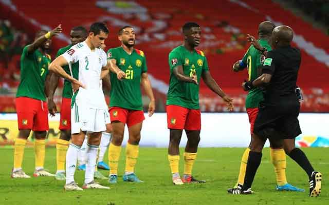 هكذا حسم "الفيفا" في قضية إعادة مباراة الجزائر والكاميرون