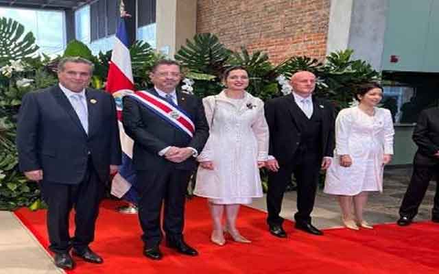 رئيس الحكومة عزيز أخنوش يمثل الملك في حفل تنصيب رئيس كوستاريكا الجديد