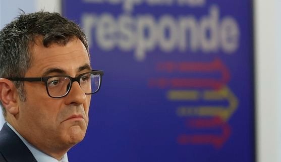 وزير الرئاسة الإسبانية يرفض المثول أمام قاضي التحقيق في قضية "بيغاسوس"