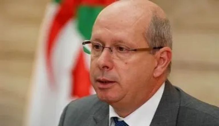 الرئيس الجزائري يضحي بكبش آخر  لحجب ابتزازه لإسبانيا
