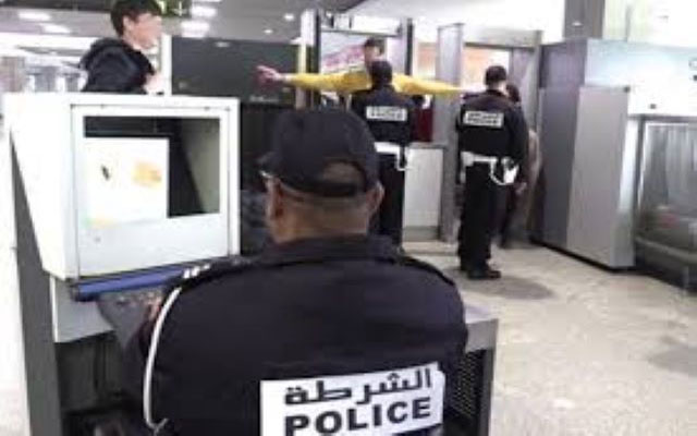 شرطة مطار محمد الخامس تضبط 4528 وثيقة سفر وهوية مزورة
