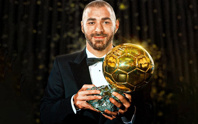 كريم بنزيمة يفوز بجائزة أحسن لاعب في العالم