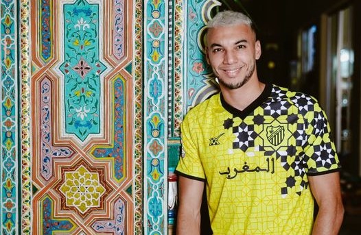 الماص يرد على محاولة السطو على التراث المغربي بتصميم قميص مستوحى من الزليج التقليدي