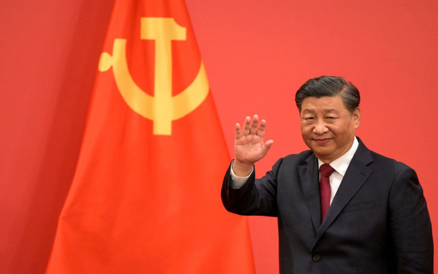 من هو الرئيس الصيني "شي جينبينغ"؟