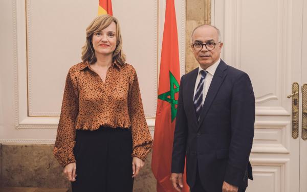 المغرب يتجه إلى تدريس المواد العلمية باللغة الإسبانية