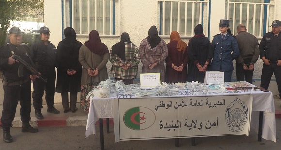 الجزائر... شبكات لإجهاض النساء الحوامل و40 ألف نكاح بالفاتحة