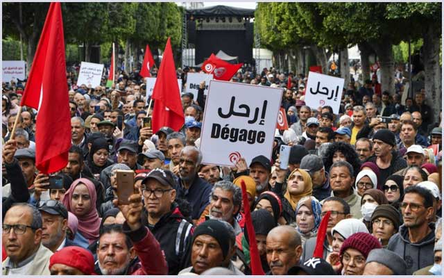 إحالة معارضين بارزين للتحقيق بتونس واستعدادات للتظاهر في ذكرى سقوط نظام بن علي