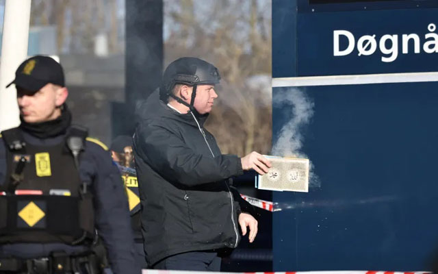 حرق نسخ من المصحف أمام سفارتي تركيا وروسيا في الدانمارك(مع فيديو)