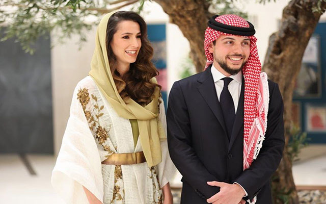 زواج ولي العهد الأمير الحسين من المهندسة المعمارية السعودية رجوة خالد السيف في هذا التاريخ
