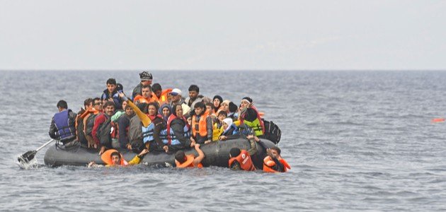 إيطاليا..انتشال جثت ثمانية مهاجرين وسط البحر المتوسط