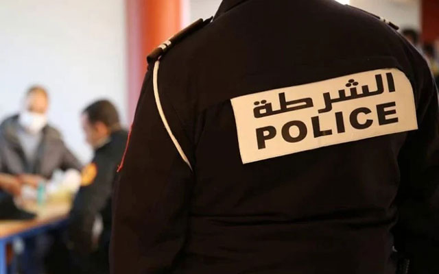 مديرية الأمن توقف ضابط شرطة بعين بني مطهر عن العمل