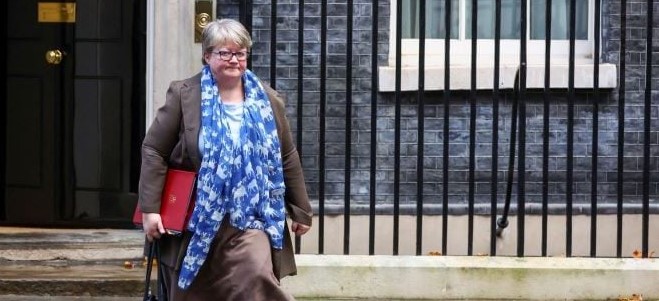 وزيرة بريطانية: "كولوا اللفت" في انتظار بركة المغرب من الخضر !!