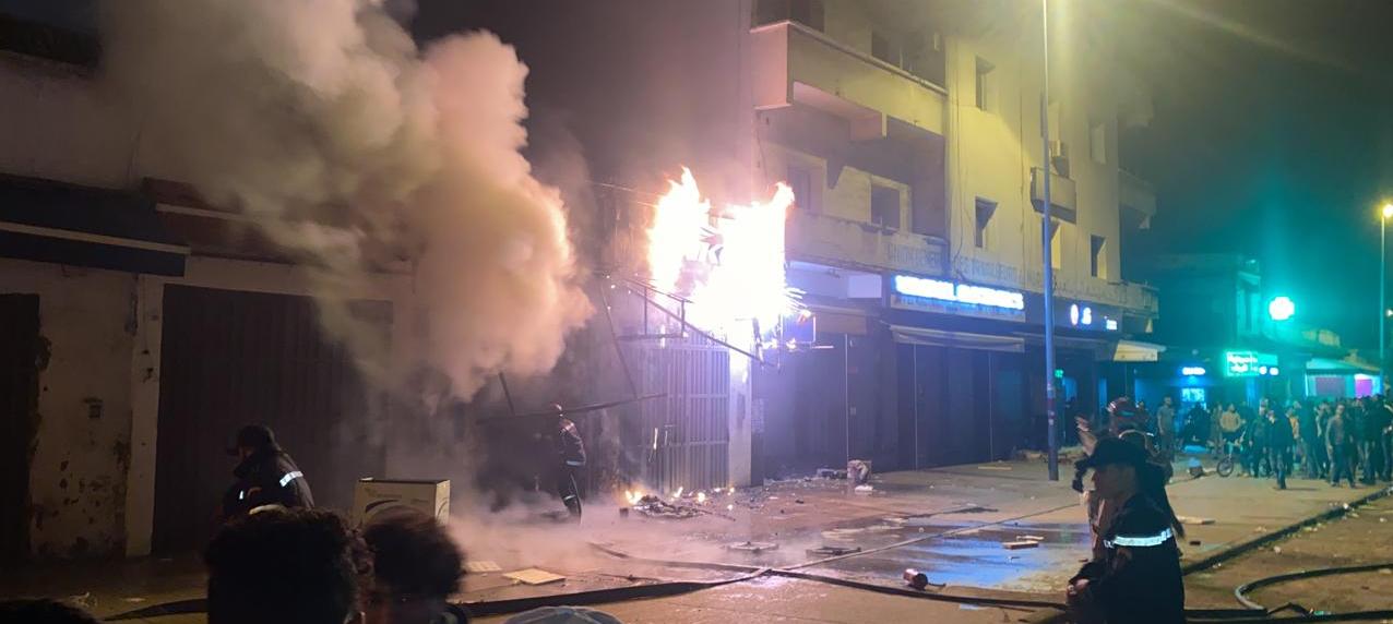 البيضاء.. اندلاع حريق في محل تجاري بكراج علال (مع فيديو)