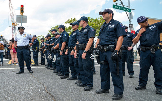 شرطة نيويورك في حالة "تأهب" قبل مثول ترامب أمام المحكمة