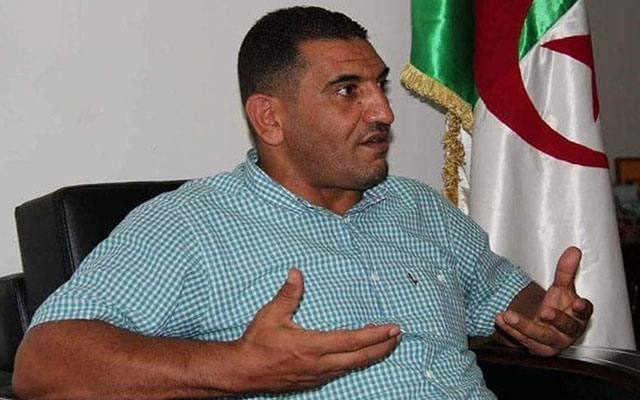 وضع المعارض الجزائري كريم طابو تحت المراقبة القضائية 