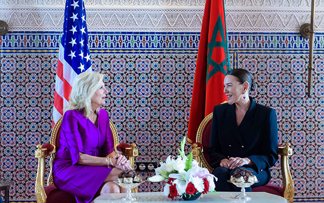 السيدة الأولى للولايات المتحدة تشيد بريادة الملك محمد السادس في مجال تمكين النساء والشباب
