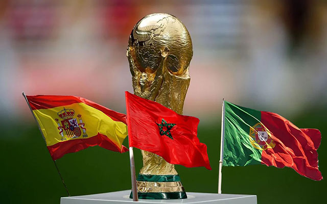 أول نسخة لكأس العالم لكرة القدم تقام في ثلاث قارات