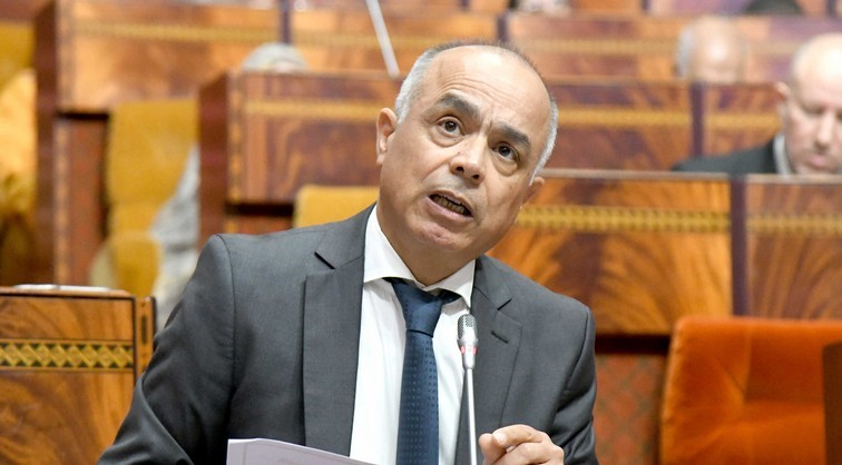 نقابة تطالب وزير التعليم بالتريث قبل تنزيل النظام الأساسي