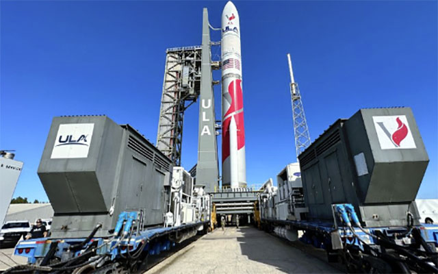 صاروخ جديد يحمل مركبة هبوط أميركية على القمر يستعد للاقلاع من فلوريدا