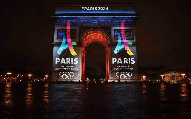 ألعاب باريس 2024: اليونان تسلم الشعلة الأولمبية للمنظمين الفرنسيين (مع فيديو)