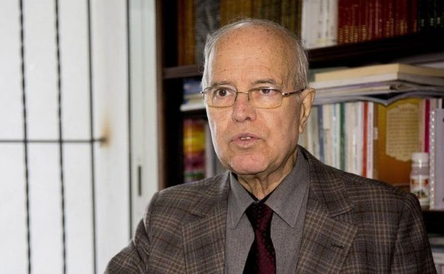 الصديق معنينو: قرب جدار الموت (الجزء الأول)